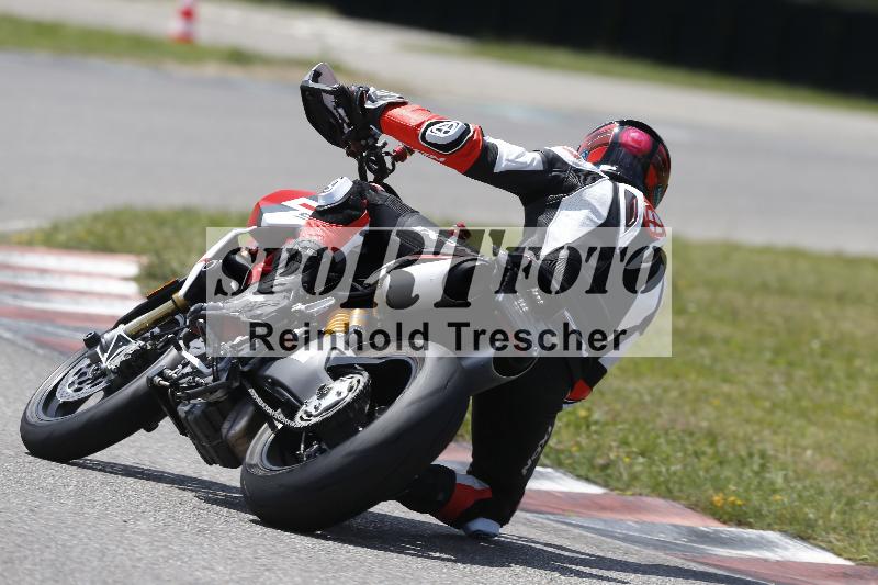 /27 12.06.2025 Ducati Schweiz Trackday Warmup  ADR/gruen-vert/22